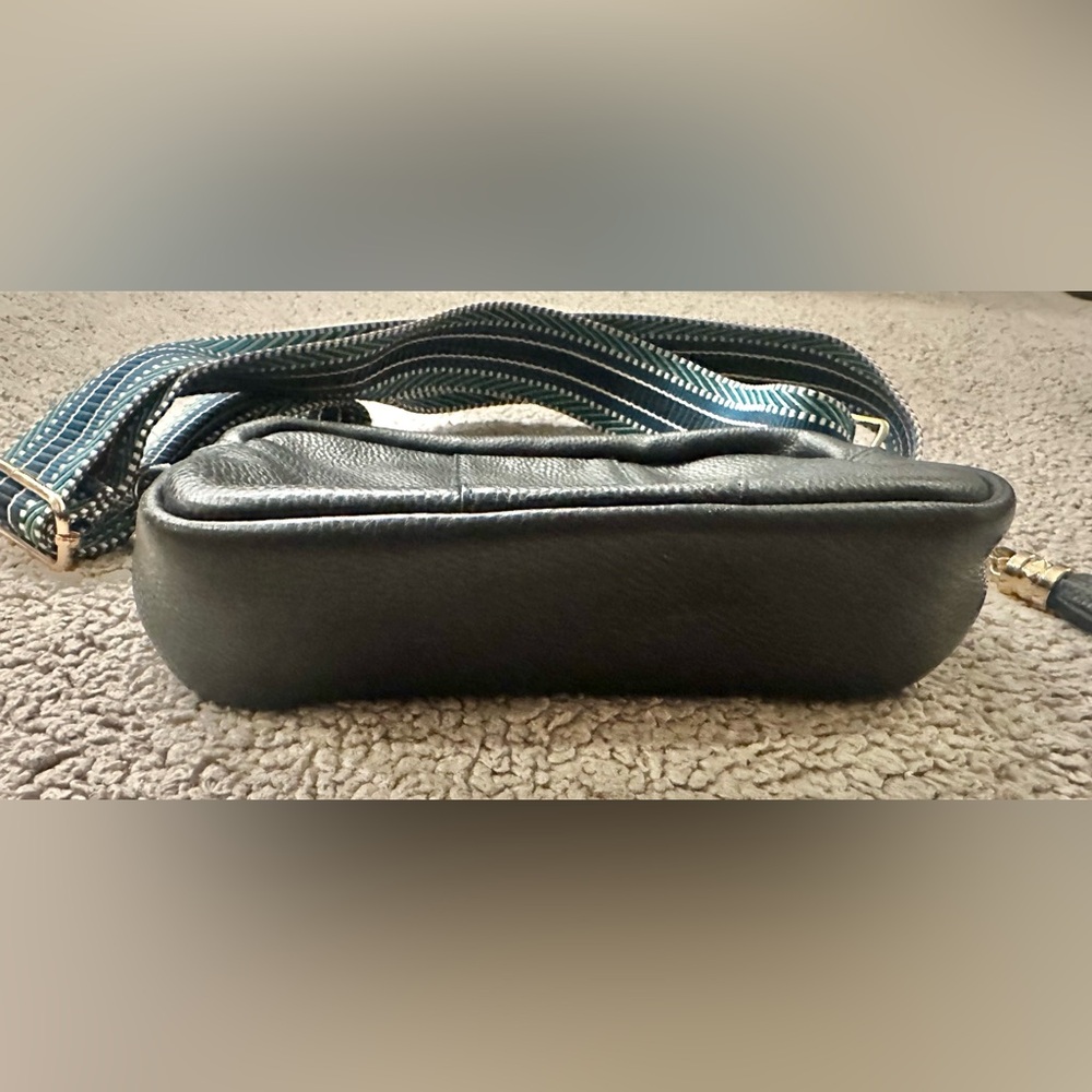 Pom Pom London Navy Blue Pebbled Leather Crossbody Bag Purse Guitar Strap - Picture 5 of 9
